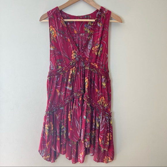 Free People Dresses & Skirts - FREE PEOPLE BERRY FLORAL TUNIC TOP SIZE SMALL